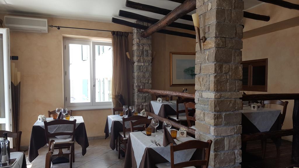 Albergo Ristorante Montebaldo Limone sul Garda Exterior foto