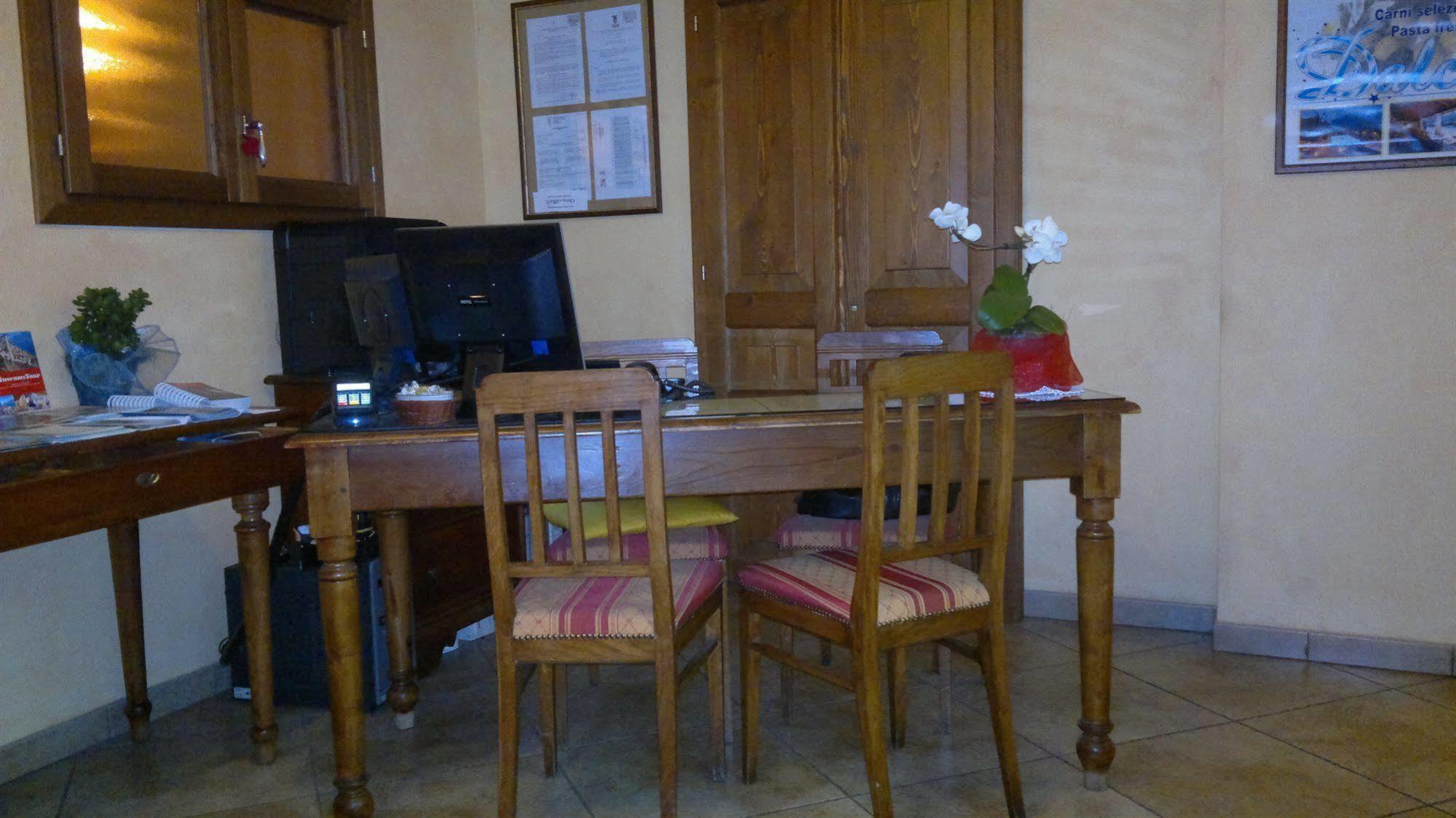 Albergo Ristorante Montebaldo Limone sul Garda Exterior foto